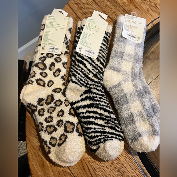 Women's Aerie/American Eagle Crew Socks - 3! Buy two get one free! NWT - Picture 2 of 9